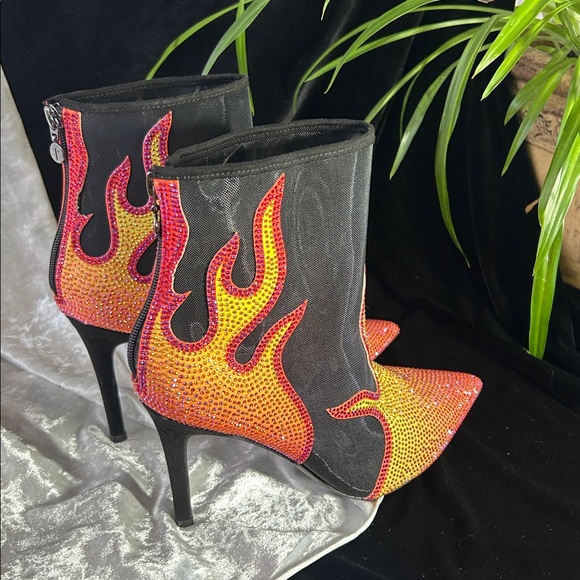 NWOB THALIA SODI FLAME BOOTS 9.5 - Picture 10 of 11